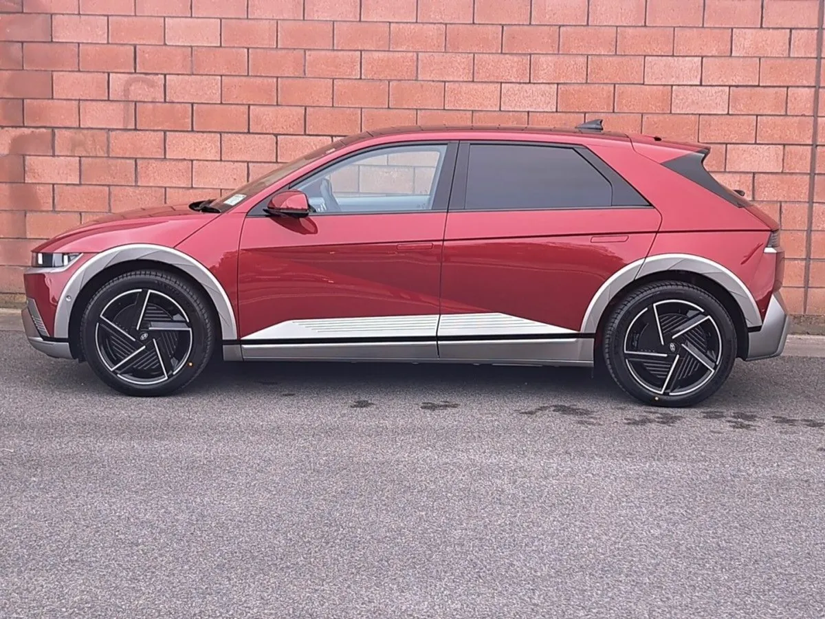 Hyundai IONIQ 5 Platinum model 84k/wh battery with - Image 3