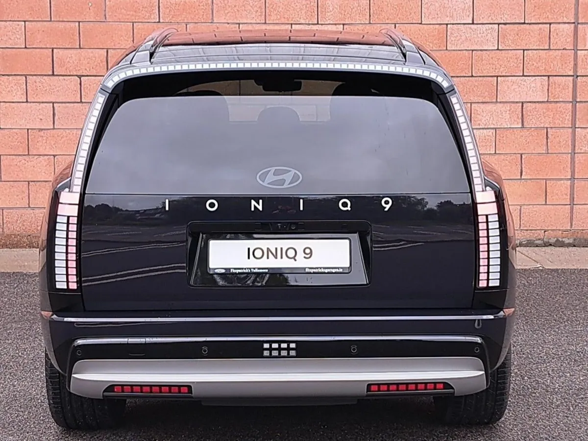 Hyundai IONIQ 9 Platinum Model 110k/wh battery ove - Image 6