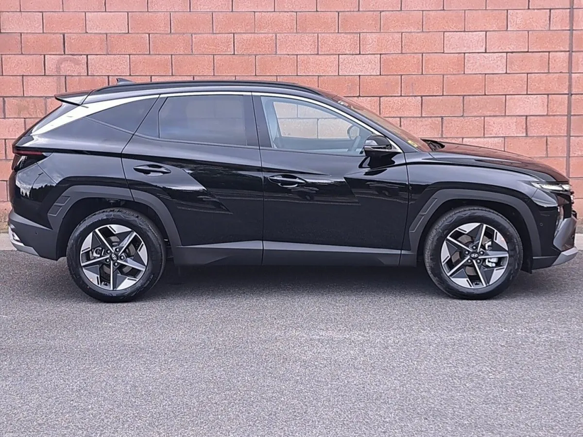 Hyundai Tucson Executive Plus Model 1.6 Diesel, Or - Image 4
