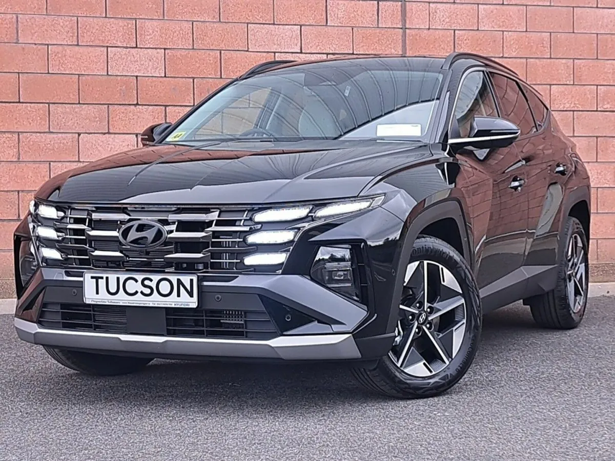 Hyundai Tucson Executive Plus Model 1.6 Diesel, Or - Image 2
