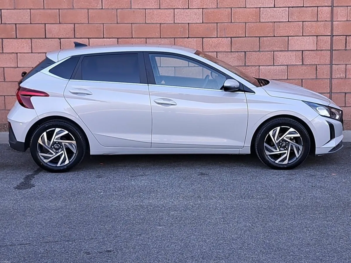 Hyundai i20 Deluxe Plus Model 1.2 Petrol. - Image 4