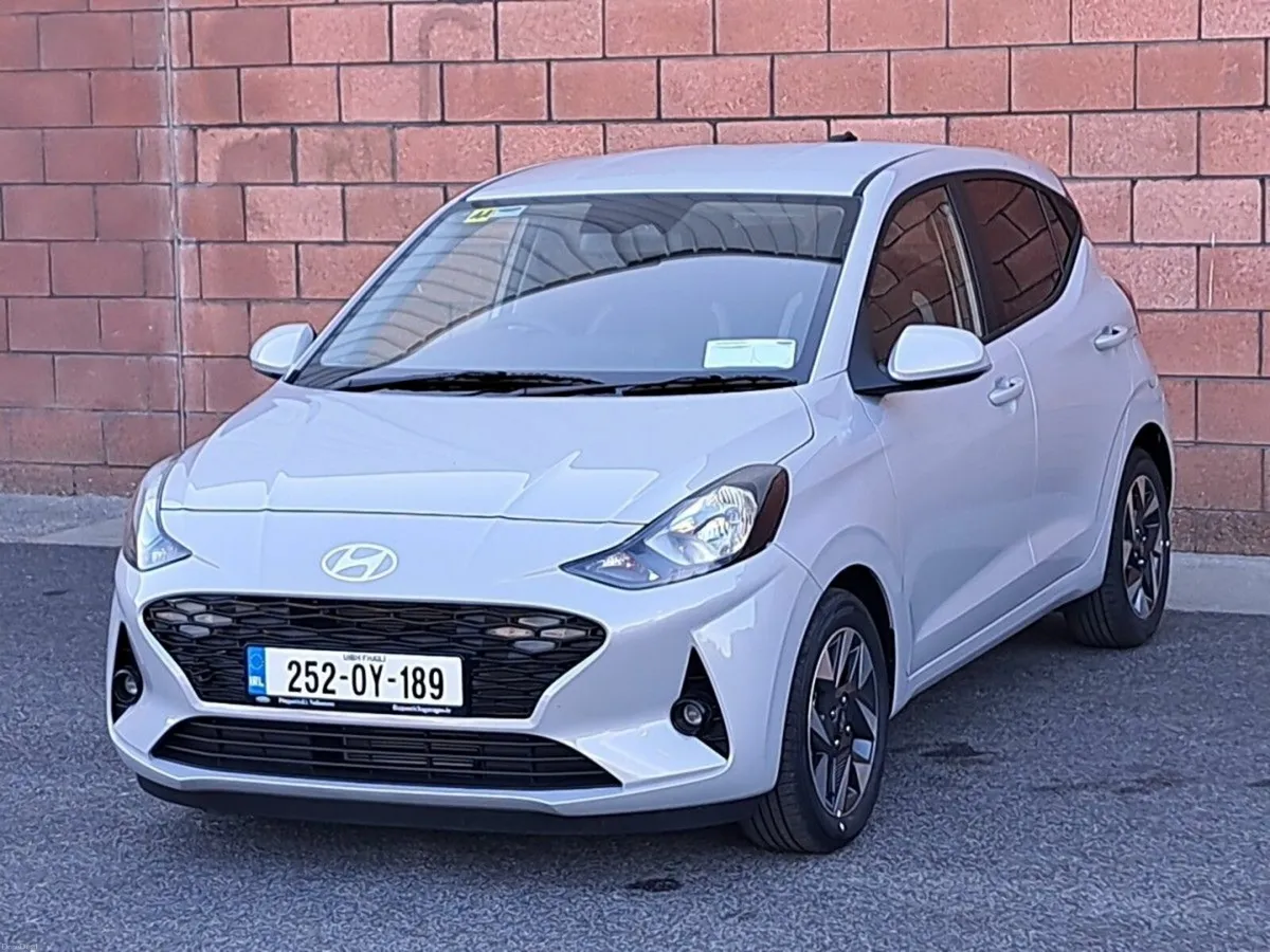 Hyundai i10 Deluxe Plus Model Automatic 1.0 Petrol - Image 2