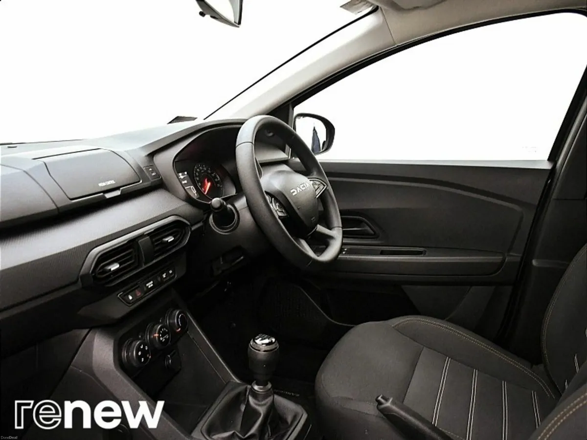 Dacia Sandero Stepway Essential TCe 90 NBI - Image 5