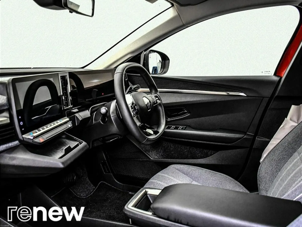 Renault Megane E-Tech Techno EV60 - Image 5