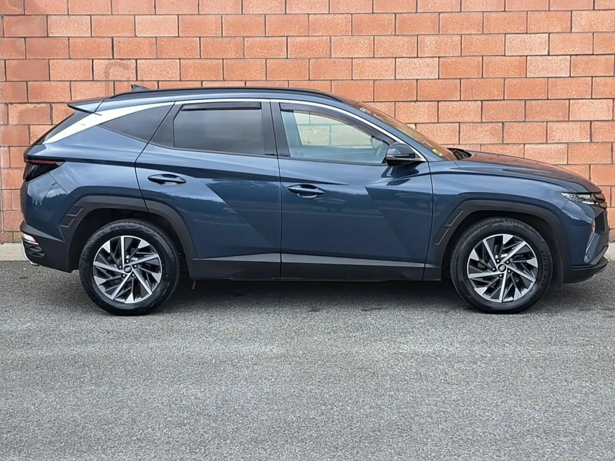 Hyundai Tucson Executive Plus Model 1.6 Diesel. - Image 4