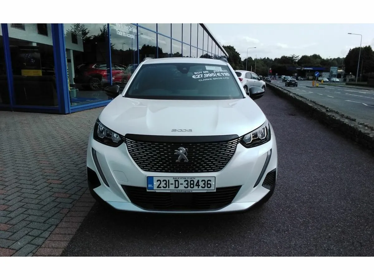 Peugeot 2008 Allure 1.2 100 6.4 4DR - Image 2