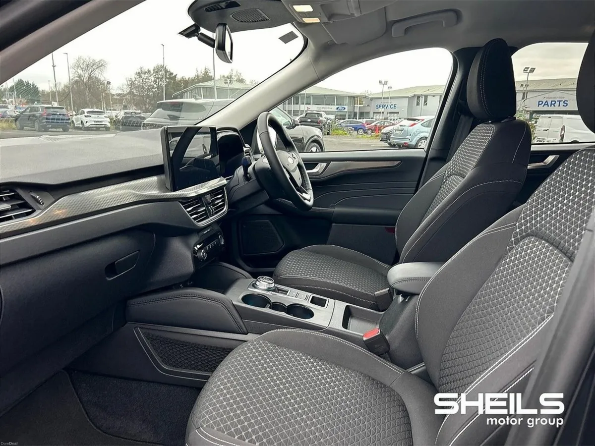 Ford Kuga 2.5 Duratec 243PS PHEV Titanium Automati - Image 5