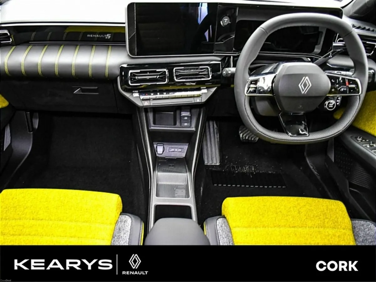 Renault 5 Iconic EV 52 kWh 150hp Demonstrator - Image 4