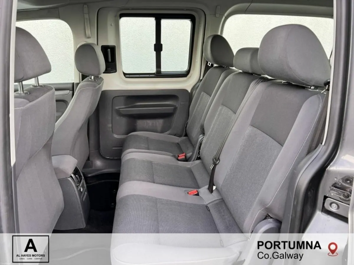 Volkswagen Caddy Maxi Life 7 SEATER AUTOMATIC 1.6T - Image 6