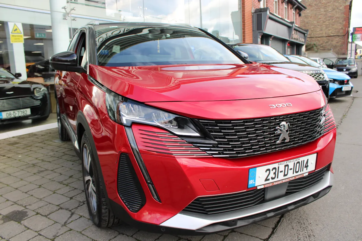 Peugeot 3008 AUTOMATIC 1.5 HDI ALLURE 2023 - Image 1
