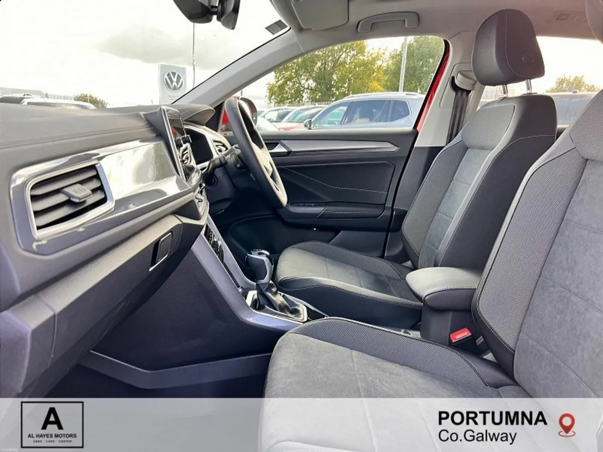 Volkswagen T-Roc  AUTOMATIC STYLE + MODEL 1.5 TSI - Image 4