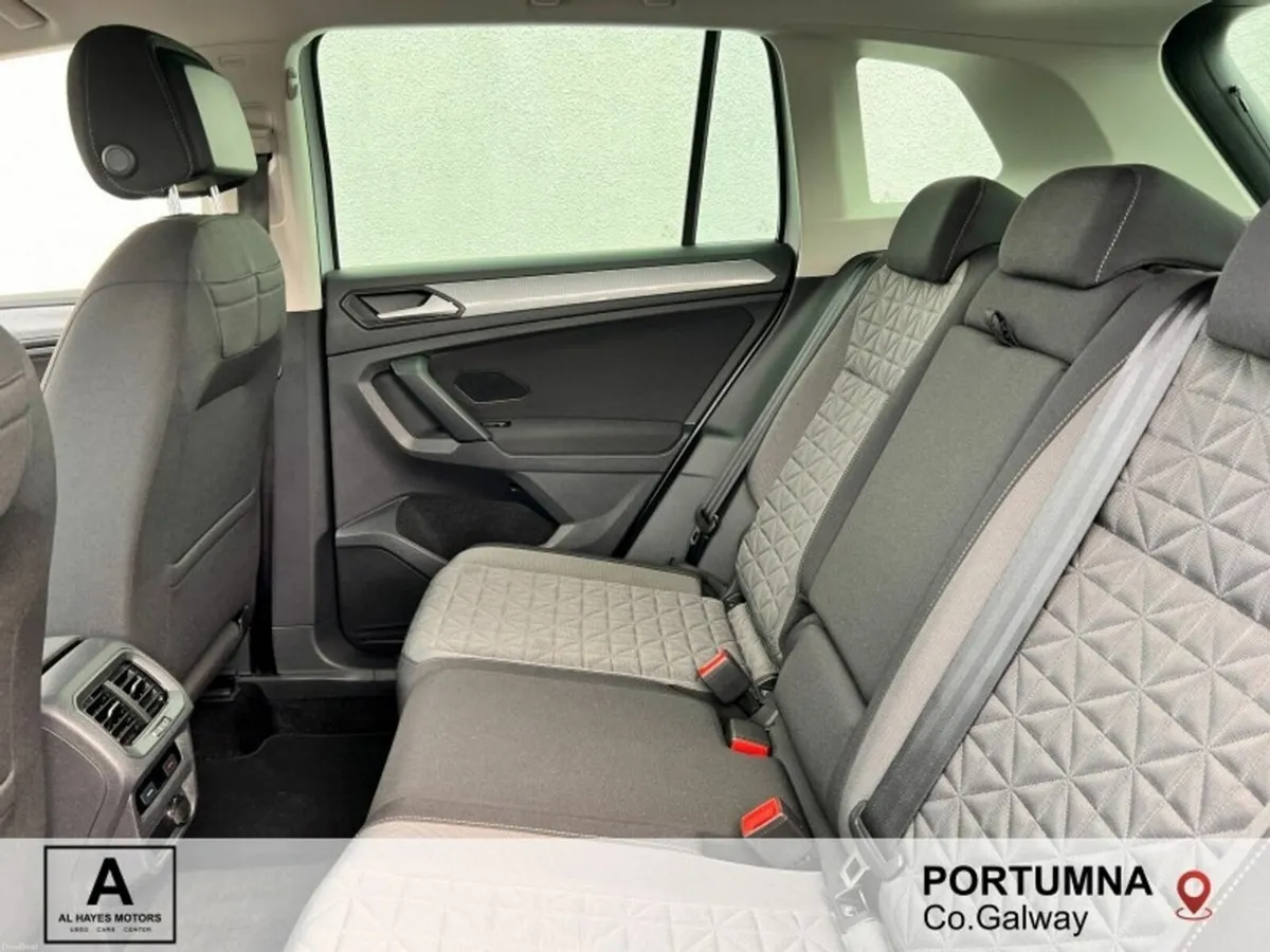 Volkswagen Tiguan LIFE 2.0 TDI 122BHP - Image 6
