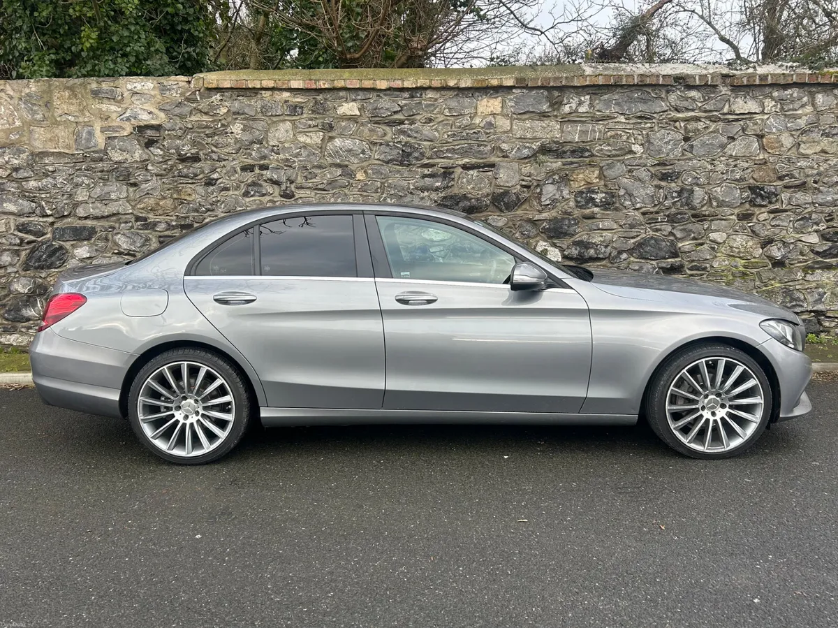 Mercedes-Benz C220 Executive SE - Image 4