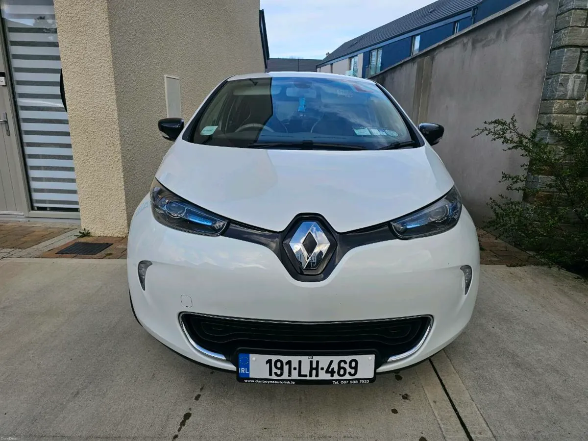 RENAULT ZOE 2019 AUTOMATIC HIGH VERSION - Image 2