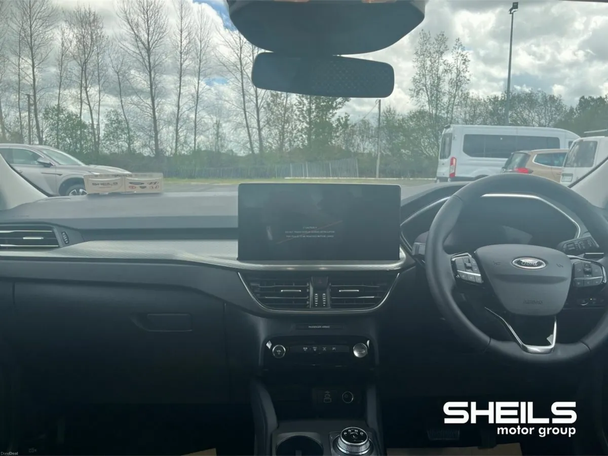 Ford Kuga 2.5 Duratec 225PS PHEV Titanium Auto - Image 3