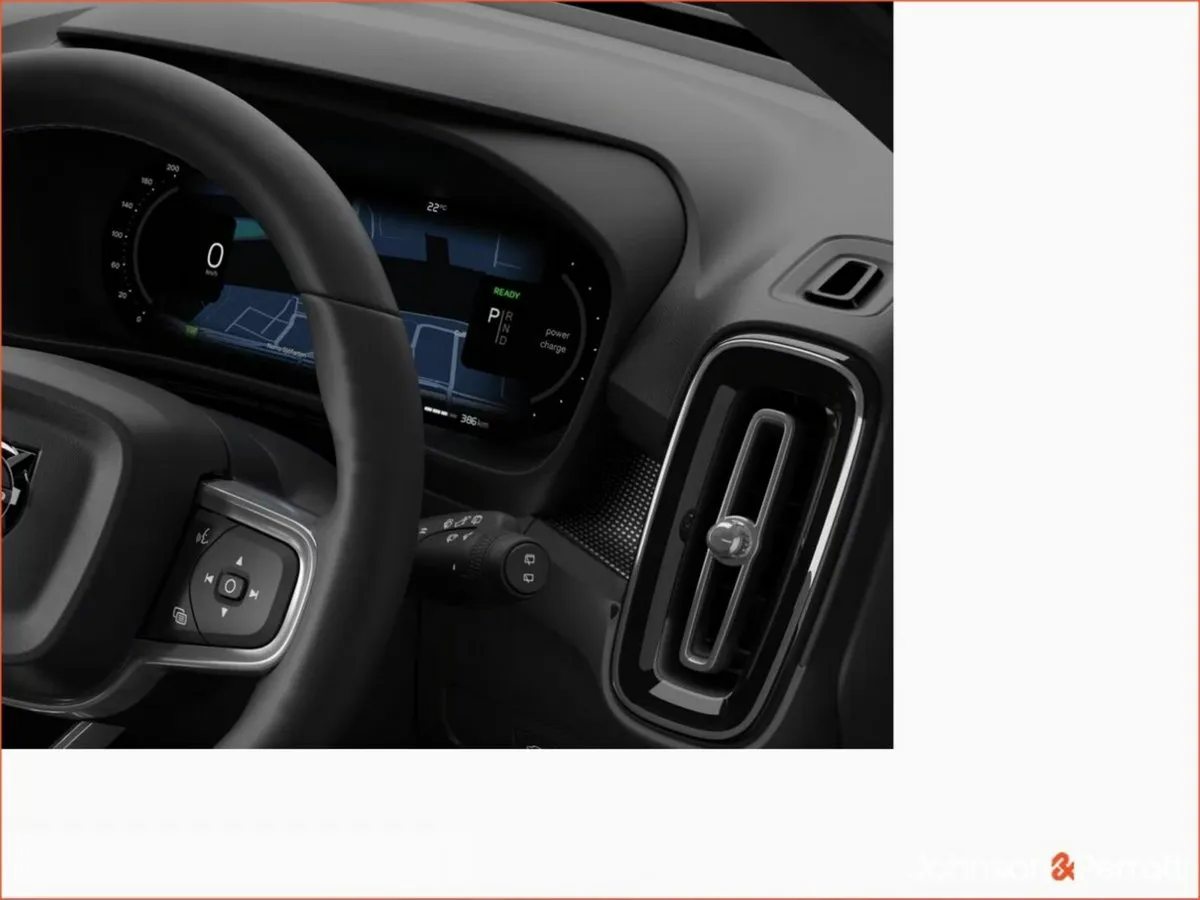Volvo EC40 82 kWh Extended Range Plus Black Editio - Image 2