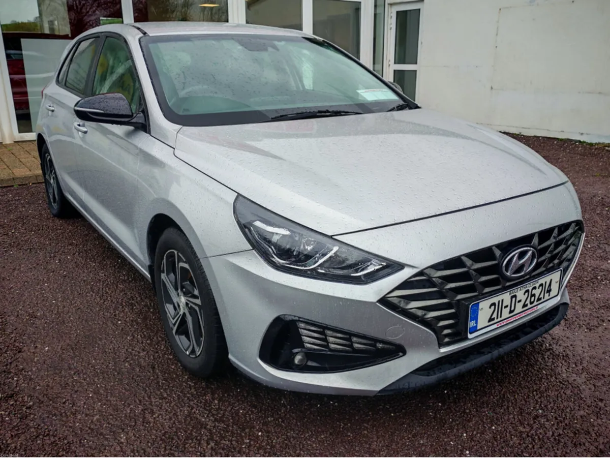 HYUNDAI I30 I 30 DELUXE 5DR PETROL - Image 1