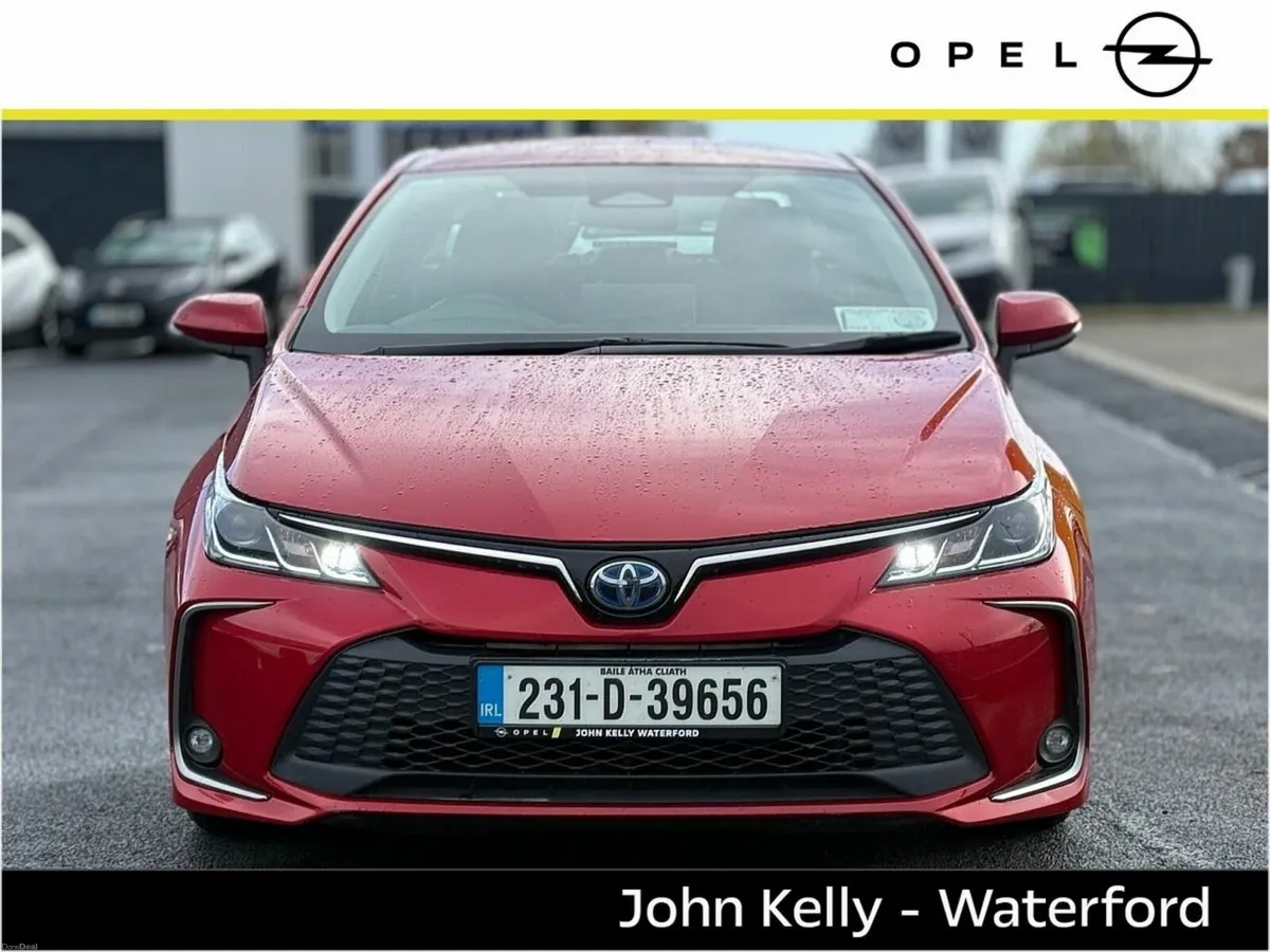 Toyota Corolla 1.8 Hybrid Luna Saloon - Image 2