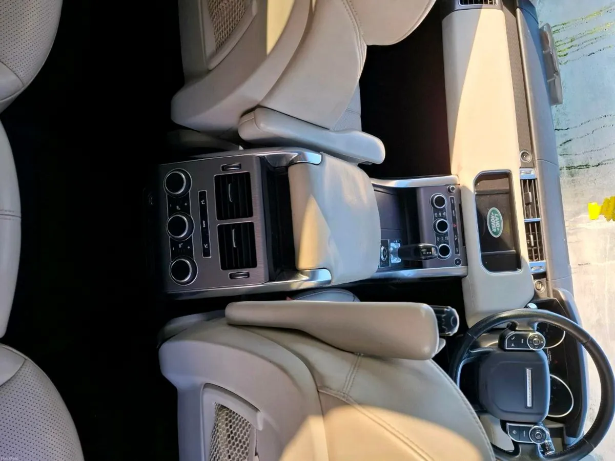 141 Range Rover Sports - Image 3