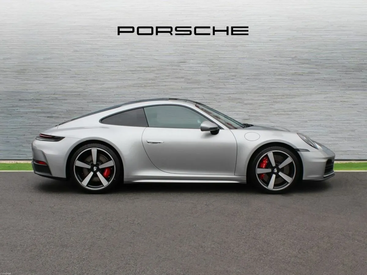 Porsche 911 Carrera S - Image 4
