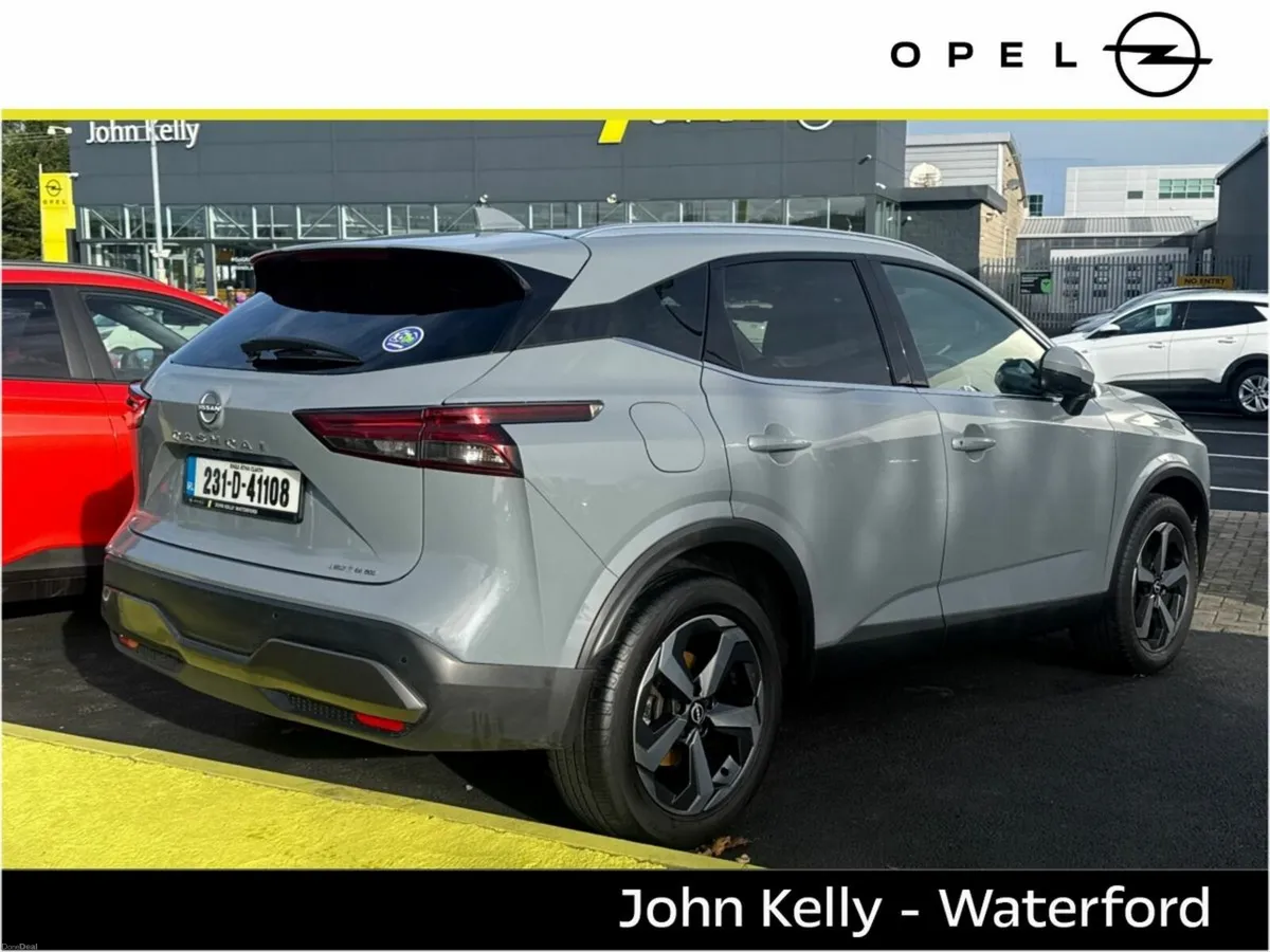 Nissan Qashqai 1.3 PET MILD HYBRID SV PREMIUM - Image 4