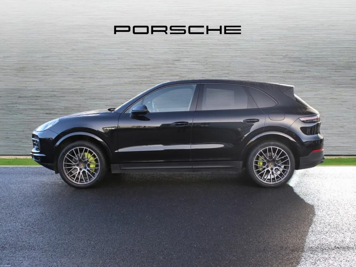 Porsche Cayenne E-Hybrid - Image 4