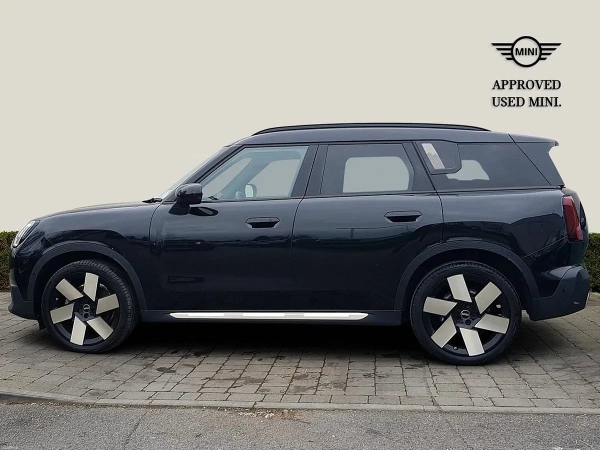 Mini Countryman Exclusive Level 2 - Image 4