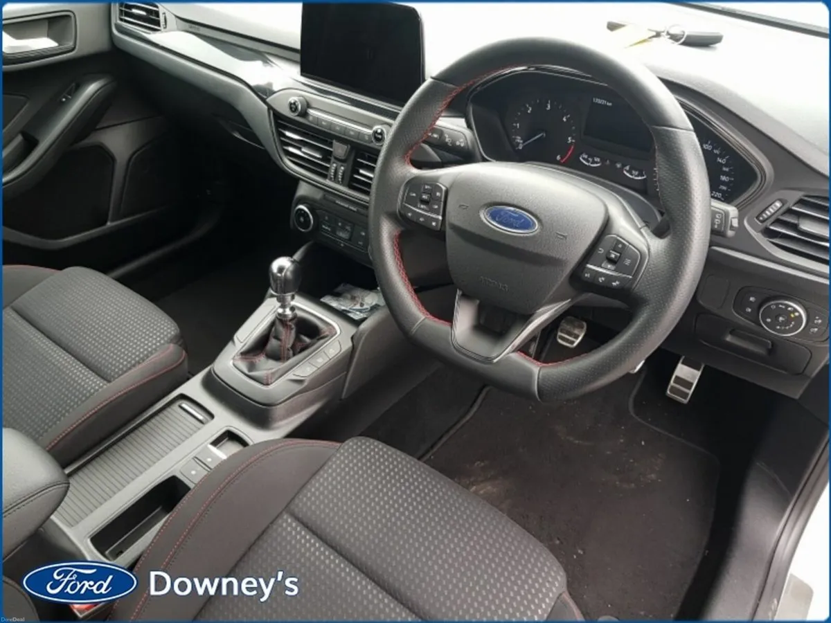 Ford Focus 1.5 DSL ST-LINE - Image 2