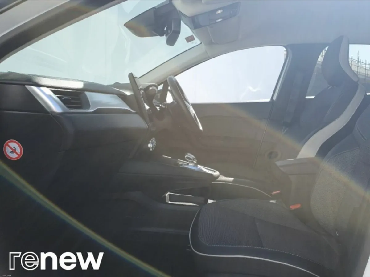 Renault Captur E-TECH Plug-in 160 Auto S-Edition - Image 5