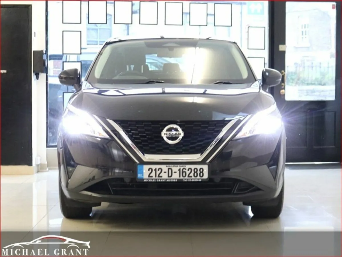 Nissan Qashqai SV 1.3 PETROL MILD HYBRID / HIGH SP - Image 2