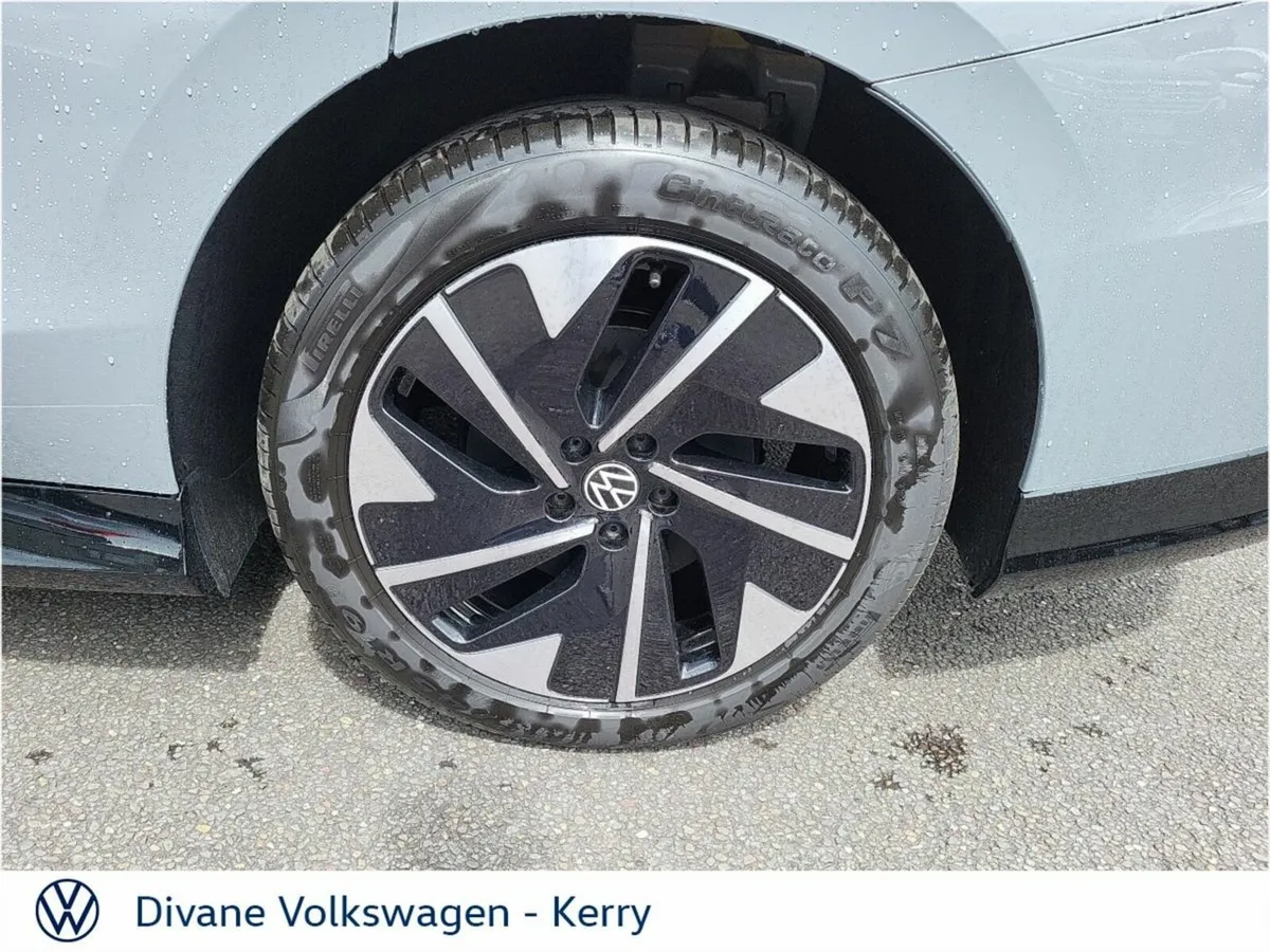 Volkswagen ID.7 PRO S PLUS 702KM RANGE 86kWh 286HP - Image 6