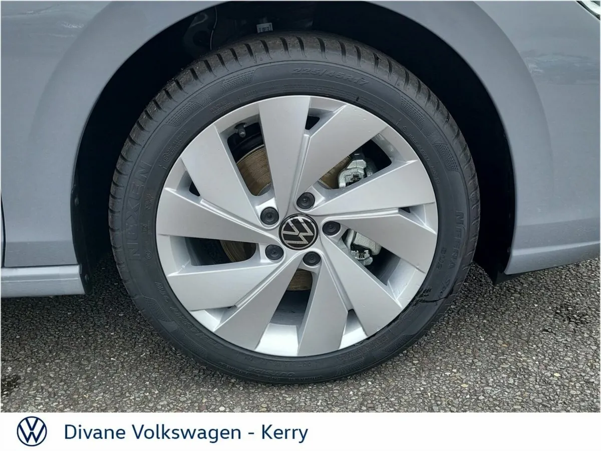 Volkswagen Golf EDITION 75 1.5 TSI PETROL 115BHP - Image 6
