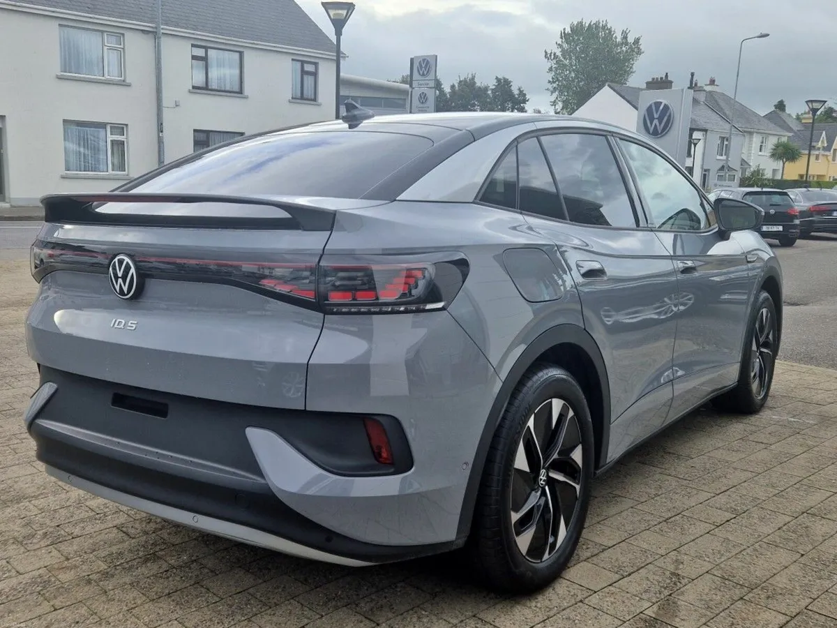 Volkswagen ID.5 PRO 77KWH 553KM RANGE 286BHP - Image 3