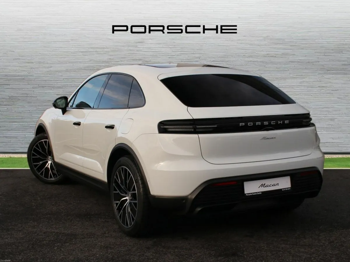 Porsche Macan Electric - Image 3