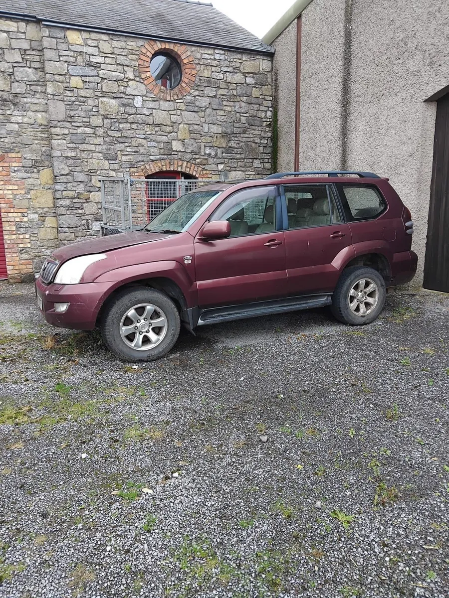 Toyota Land Cruiser 2005 - Image 3