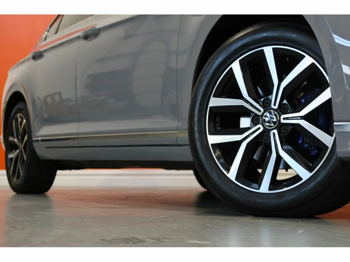 Volkswagen Passat GTE DSG #16 - Image 2