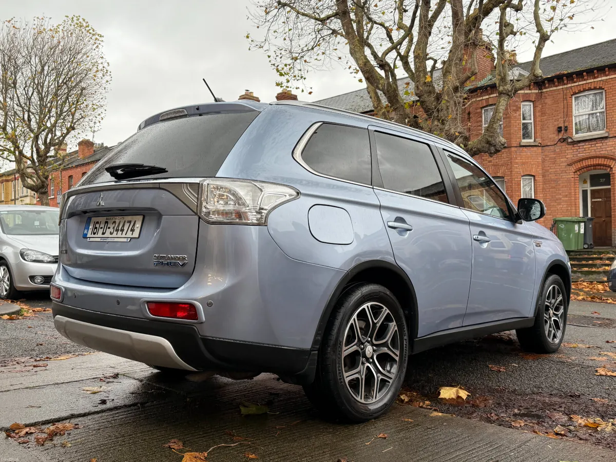 2016 Mitsubishi Outlander, 2.0 PHEV, 111km, SIMI - Image 5