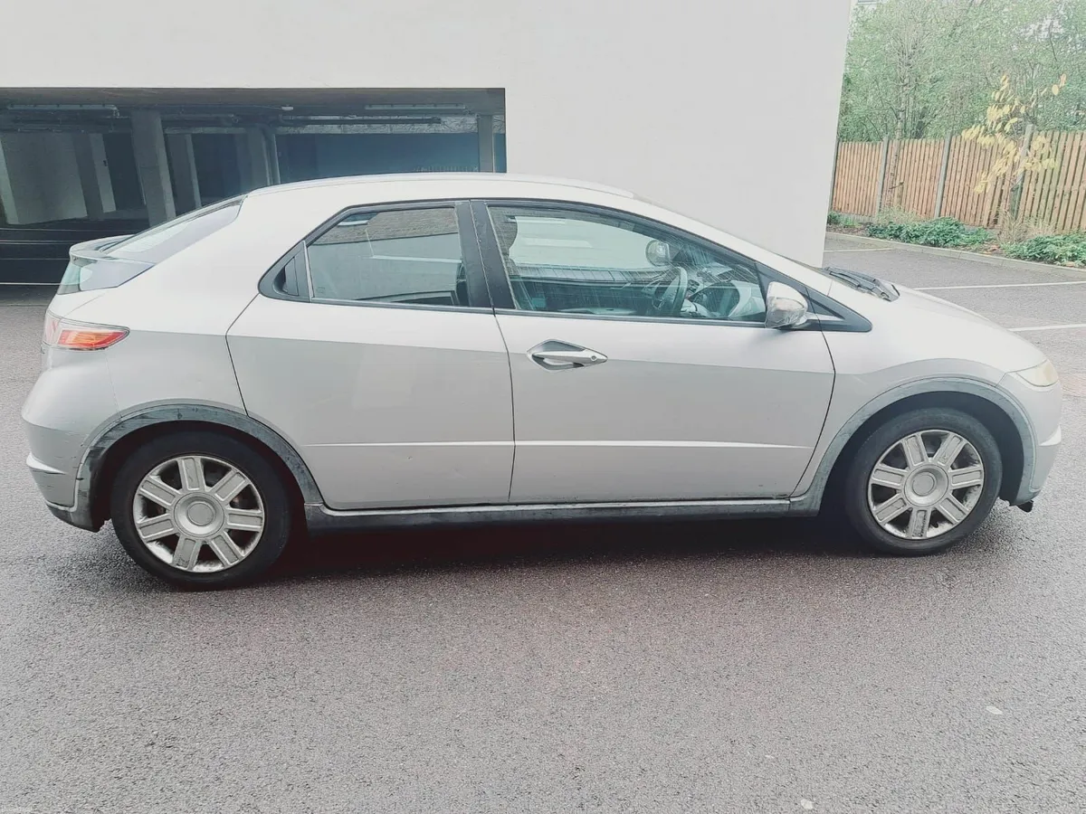 Honda Civic 2007 - Image 4