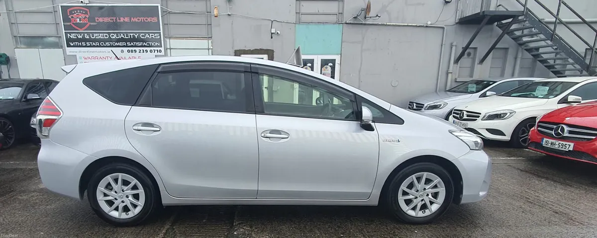 Toyota Prius / Alpha 5 Seater - Image 4