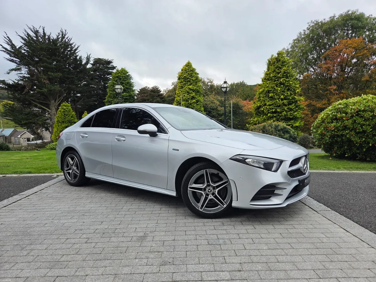 2020 Mercedes A250e AMG PREMIUM  1.3 PHEV AUTO - Image 3