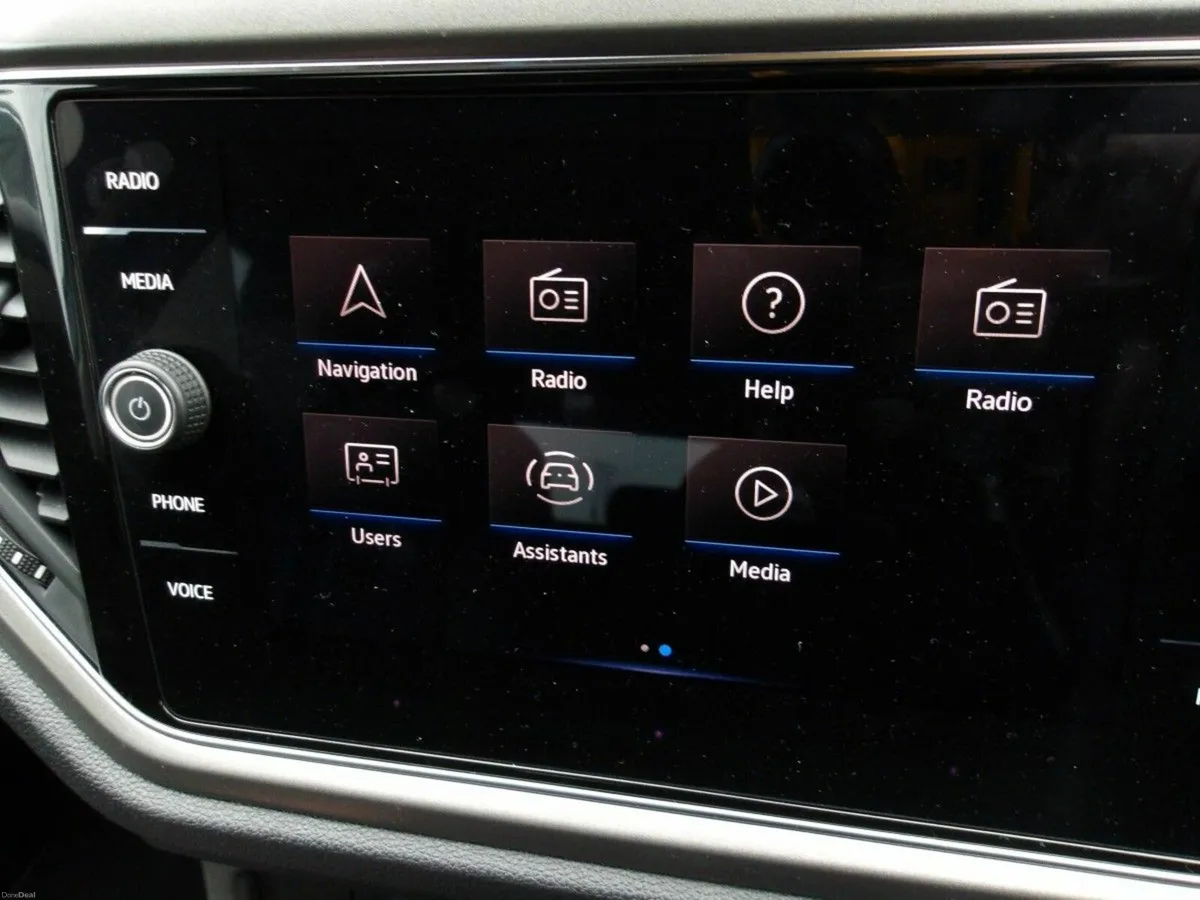 Volkswagen T-Roc DESIGN 2.0 TDI 6SPEED 115BHP *NCT - Image 5