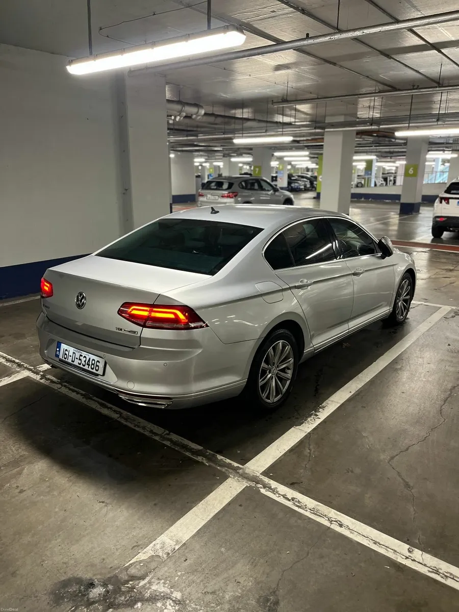 Automatic Volkswagen Passat 2016 1.6TDI - Image 4