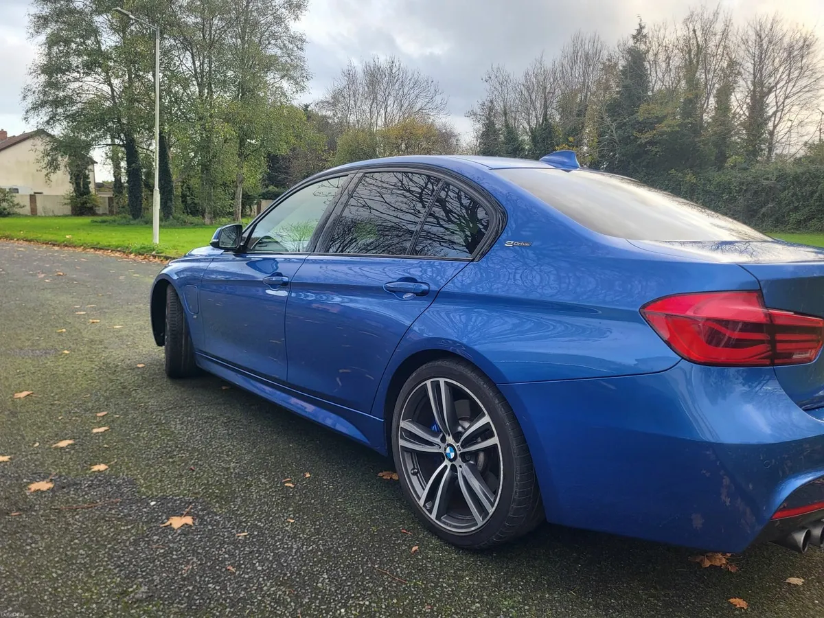 BMW 3-Series 2017 - Image 3