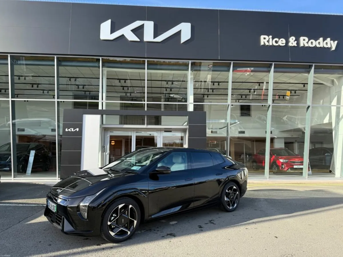 Kia EV4 DEMO EV4 Fastback GT Line LR 4DR - Image 4