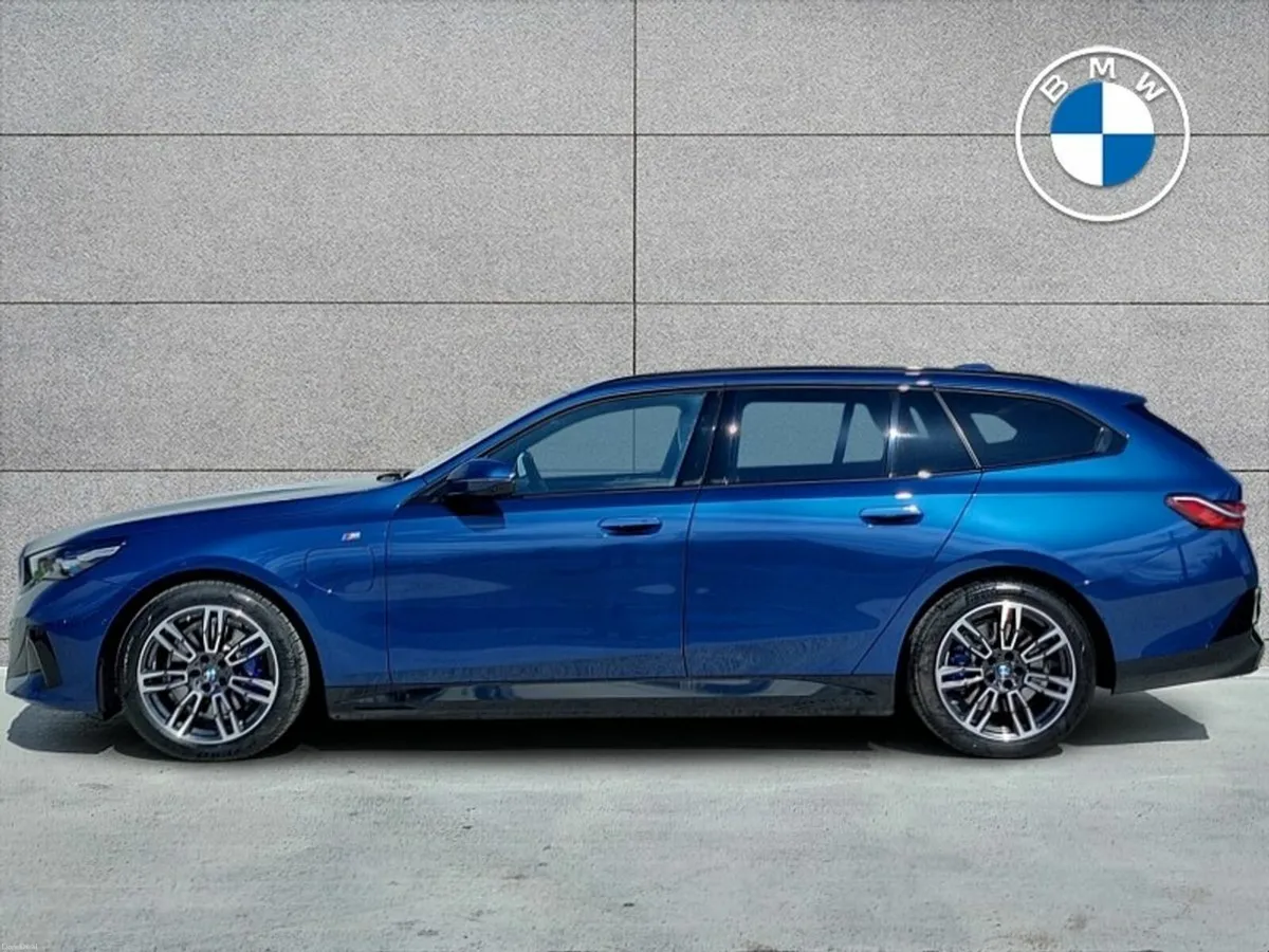 BMW 5-Series 530e M Sport Touring - Image 3
