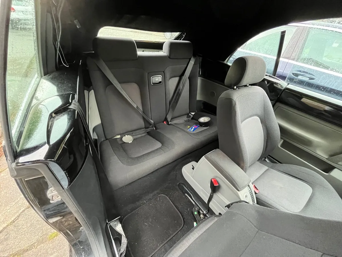 Volkswagen Beetle 2003 - Image 3