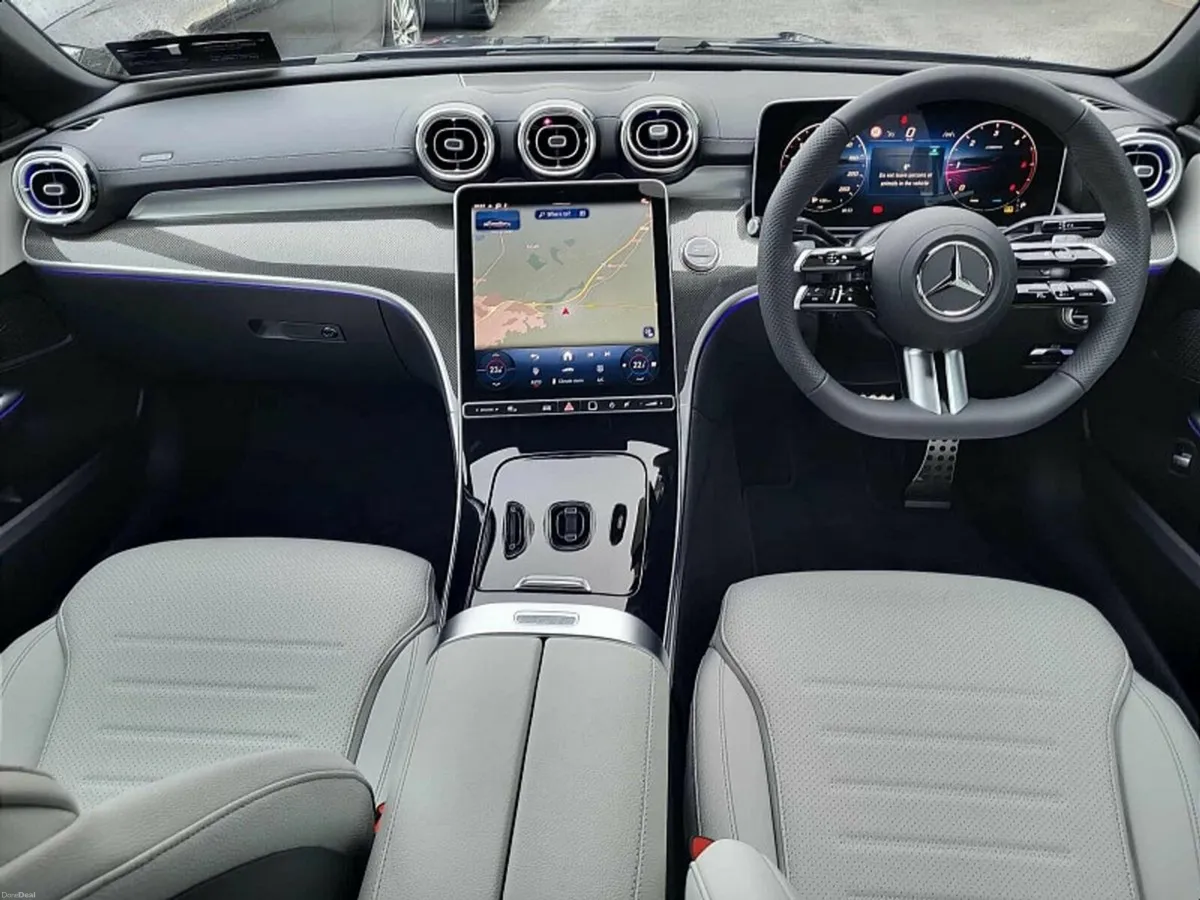 Mercedes-Benz C-Class C200d AMG LINE PLUS AUTO *(N - Image 4