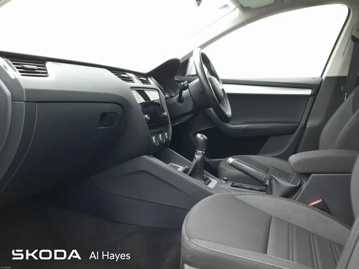 Skoda Octavia **AMBITION** MODEL -- 1.6TDI 115HP - Image 3