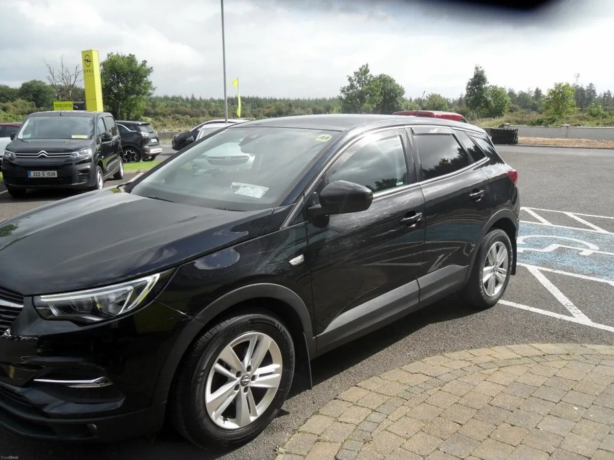 Opel Grandland X SC 1.2i 130PS 6 Speed - Image 3