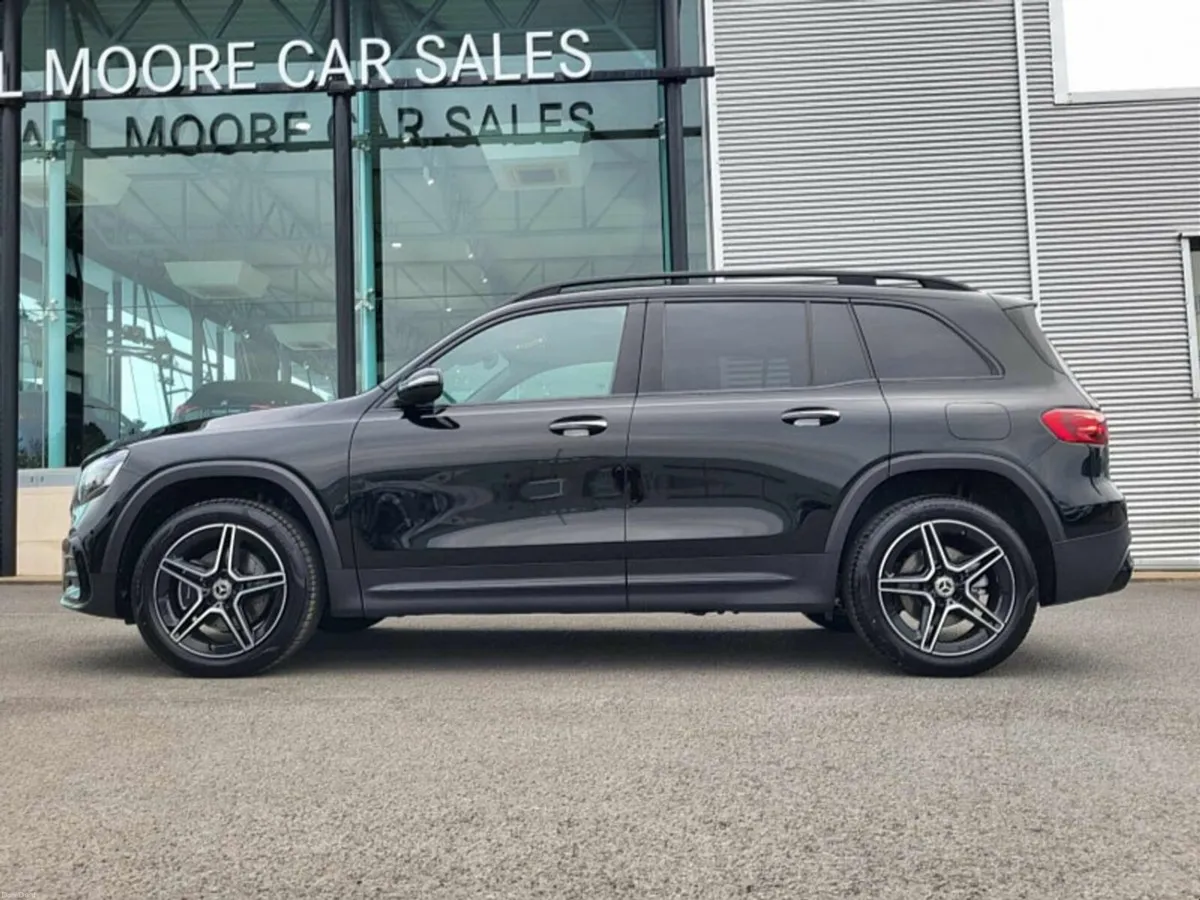 Mercedes-Benz GLB GLB200d AMG LINE PLUS AUTO *(7 S - Image 5